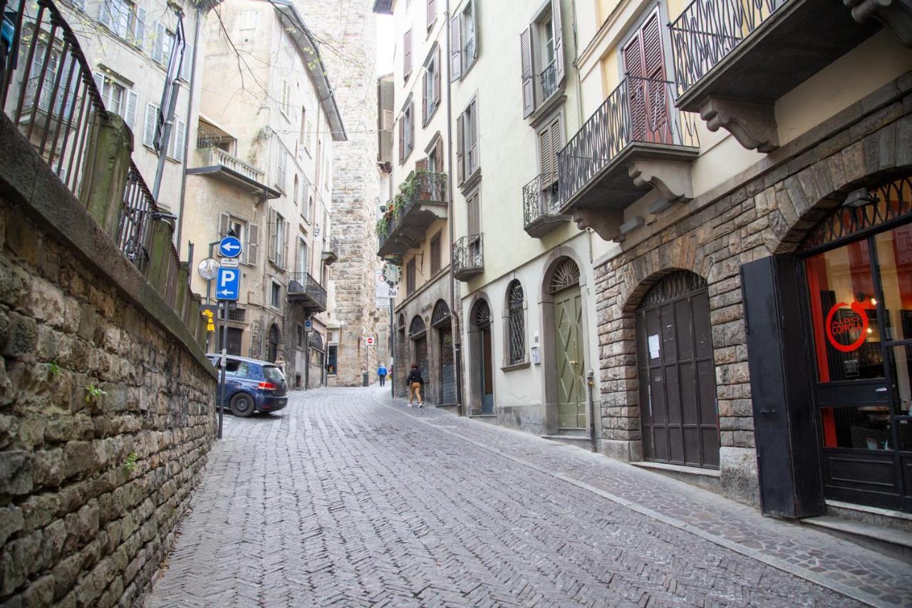 Casa Vacanze Gombito 4 Bergamo Alta ภายนอก รูปภาพ